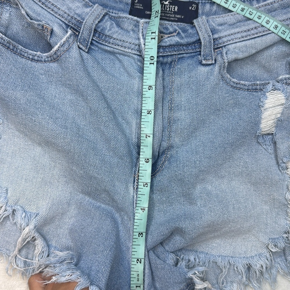 Hollister Curvy High-Rise Vintage Blue Distressed Jean Shorts- 4” Inseam-Size 27 - Picture 7 of 8